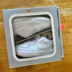 NIb Crib Air Force 1 Nike 4c